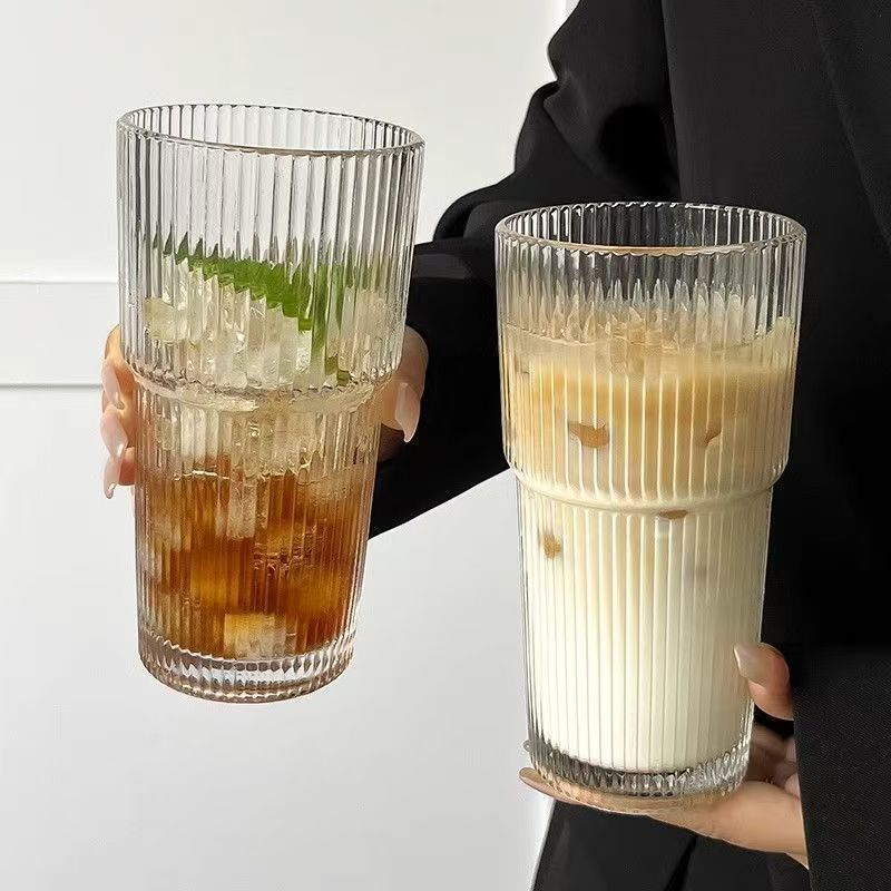 Stylish Ribbed Glass Cup ✨ – Perfect for Coffee, Tea & Smoothies ☕️🥤